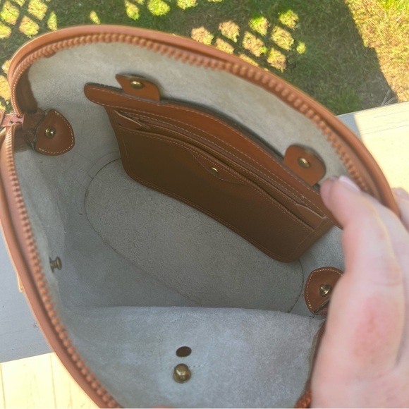 DOONEY & BOURKE Leather Crossbody or Shoulder Bag, White and Brown - Picture 13 of 13